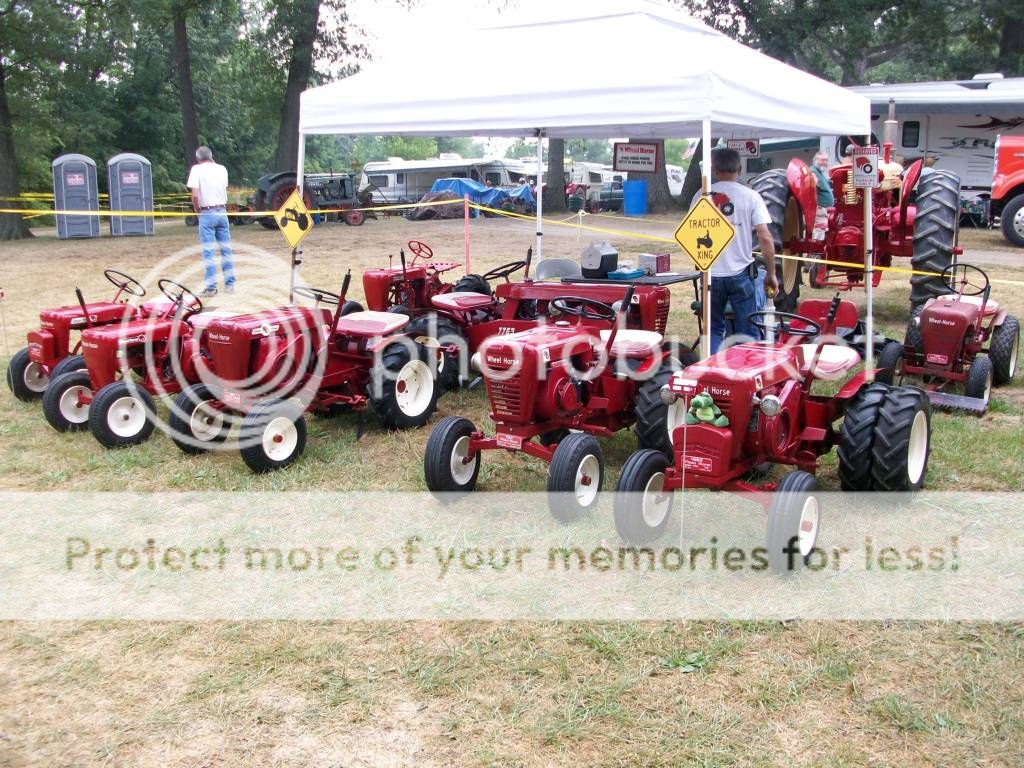 Back from the tractor show.... Wheel Horse Tractors RedSquare Wheel