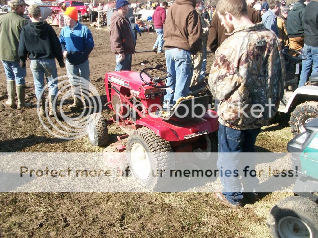 Mount Gilead Ohio Farm Auction Today!! Wheel Horse Tractors