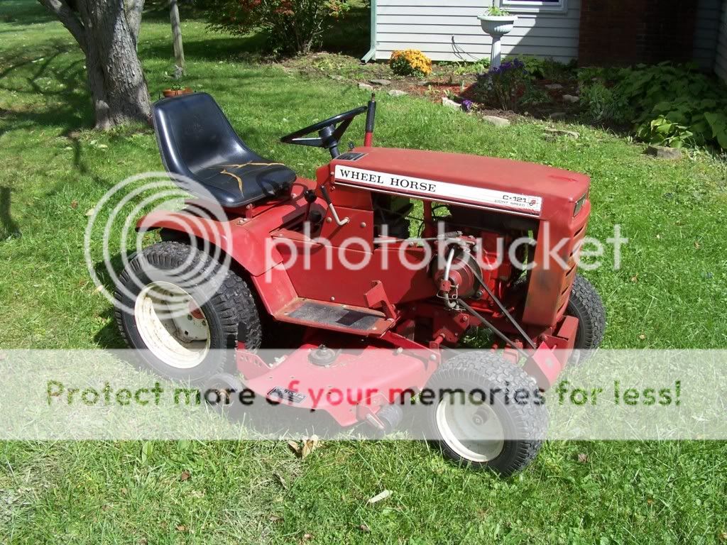 1979 Wheel Horse Model C121 Wheel Horse Tractors RedSquare Wheel